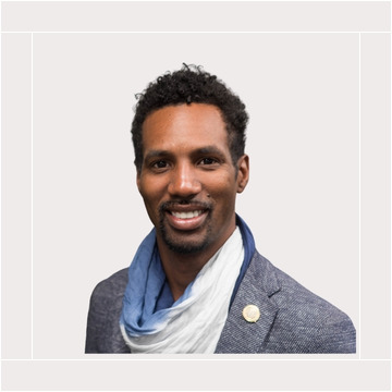 Higher Rewards is a company that offers nonprofits and faith-based organizations the ability to provide their members a self-branded credit card where a percentage of every purchase goes back to the organization. Blackfounder_podcast_Jarrett_Wright_Higher_Rewards