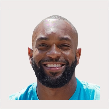 BoxedUp is a B2B equipment rental marketplace, similar to the Airbnb for camera gear. Blackfounder_podcast_Donald Boone_BoxedUp